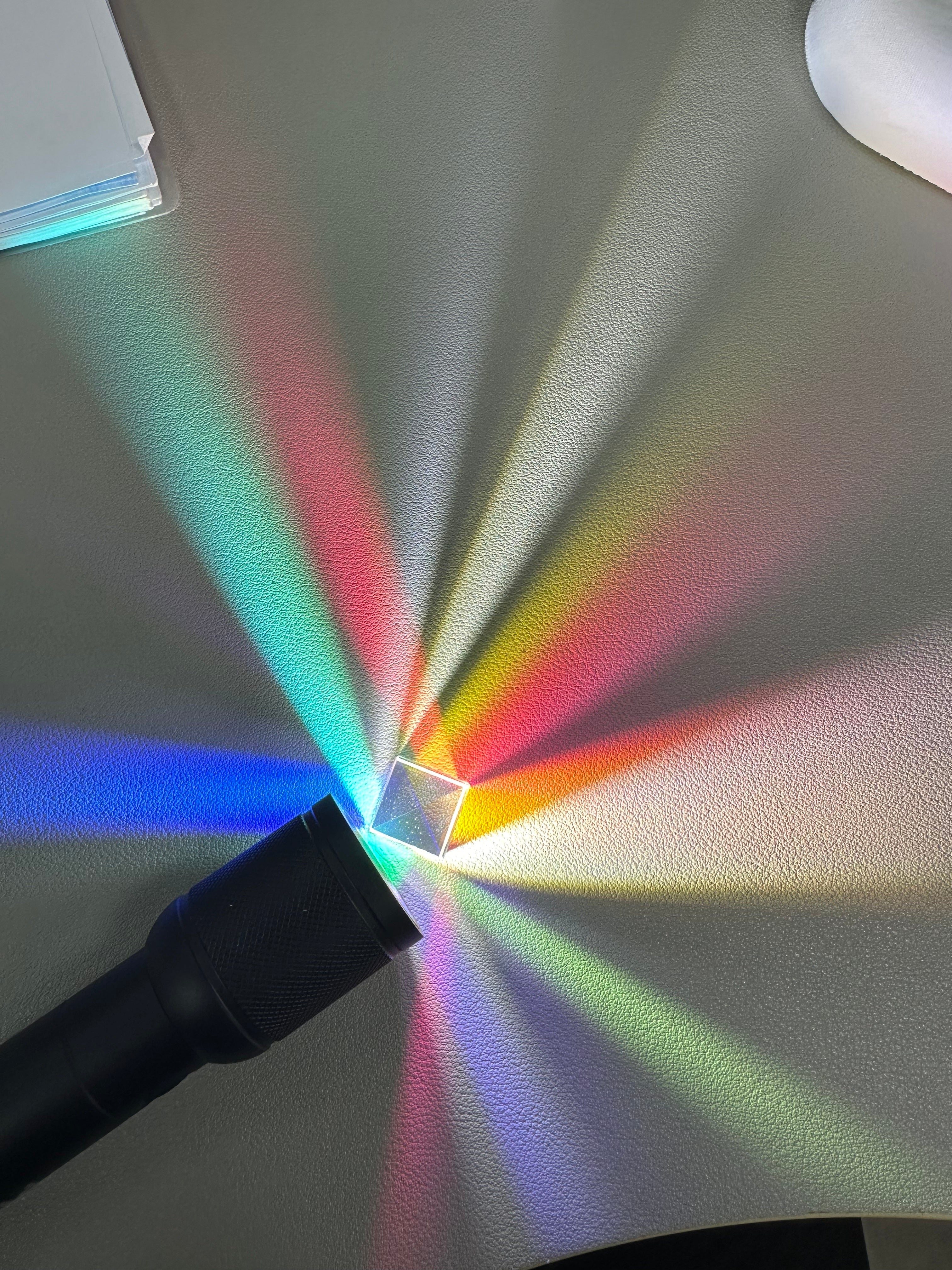 Gift of Light! Light Cube Color Prism Stress-Relief Desk Ornament